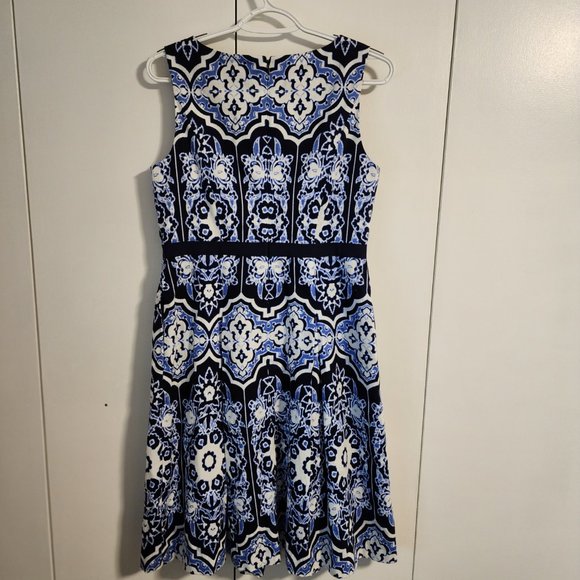 Talbots Tapestry Geometic A-Line Pleated Skirt Sleeveless Dress | Size 6 - Picture 2 of 6